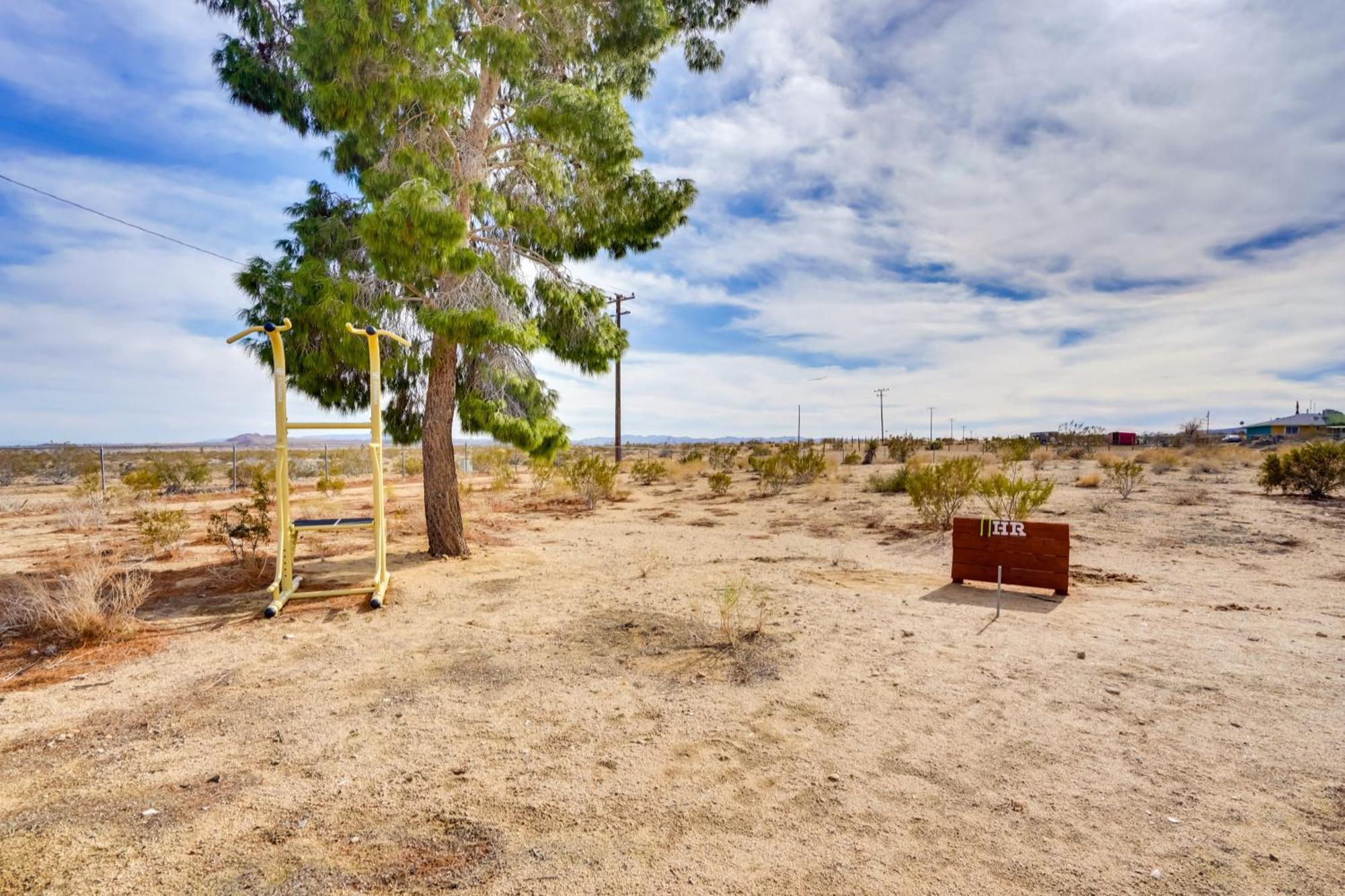 Desert Escape - Hot Tub, Fire Pit And Grill Landers Exterior foto